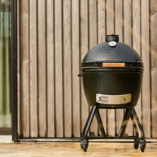 Gril Big Green Egg XL The Onyx – základní set (k dispozici od května, lze předobědnat)